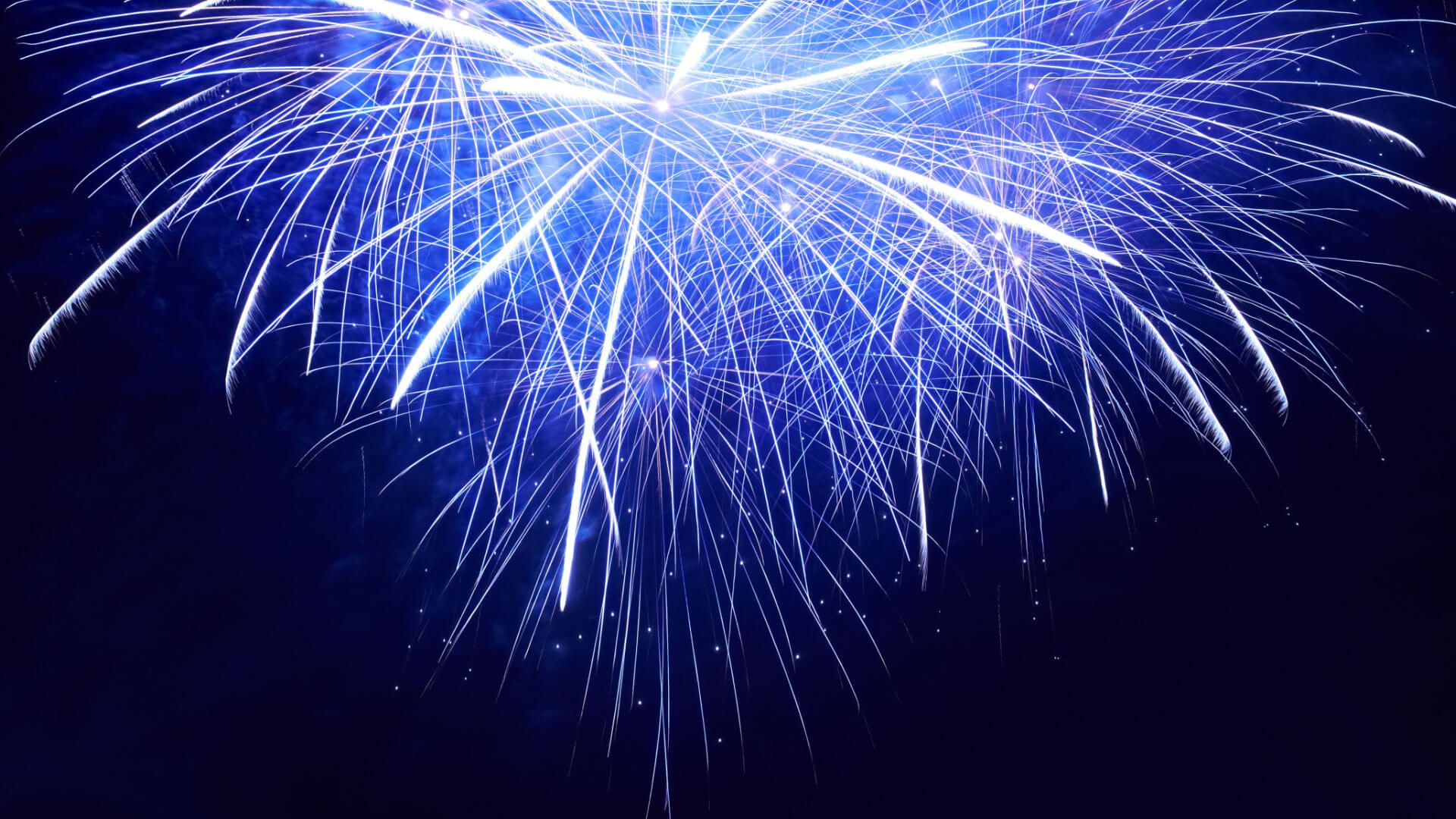 Sternschnuppen auf Bestellung: Feuerwerk vom professionellen Pyrotechniker 